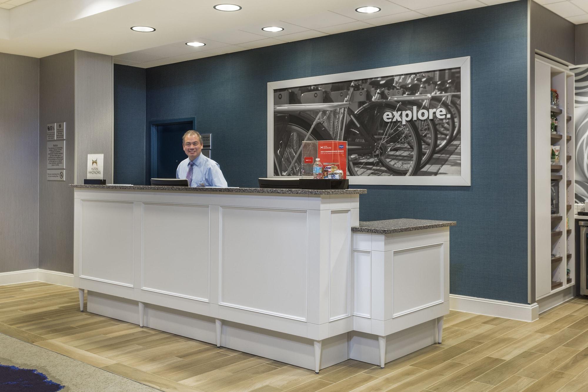 Hampton Inn & Suites Newport/Cincinnati, Ky Ngoại thất bức ảnh