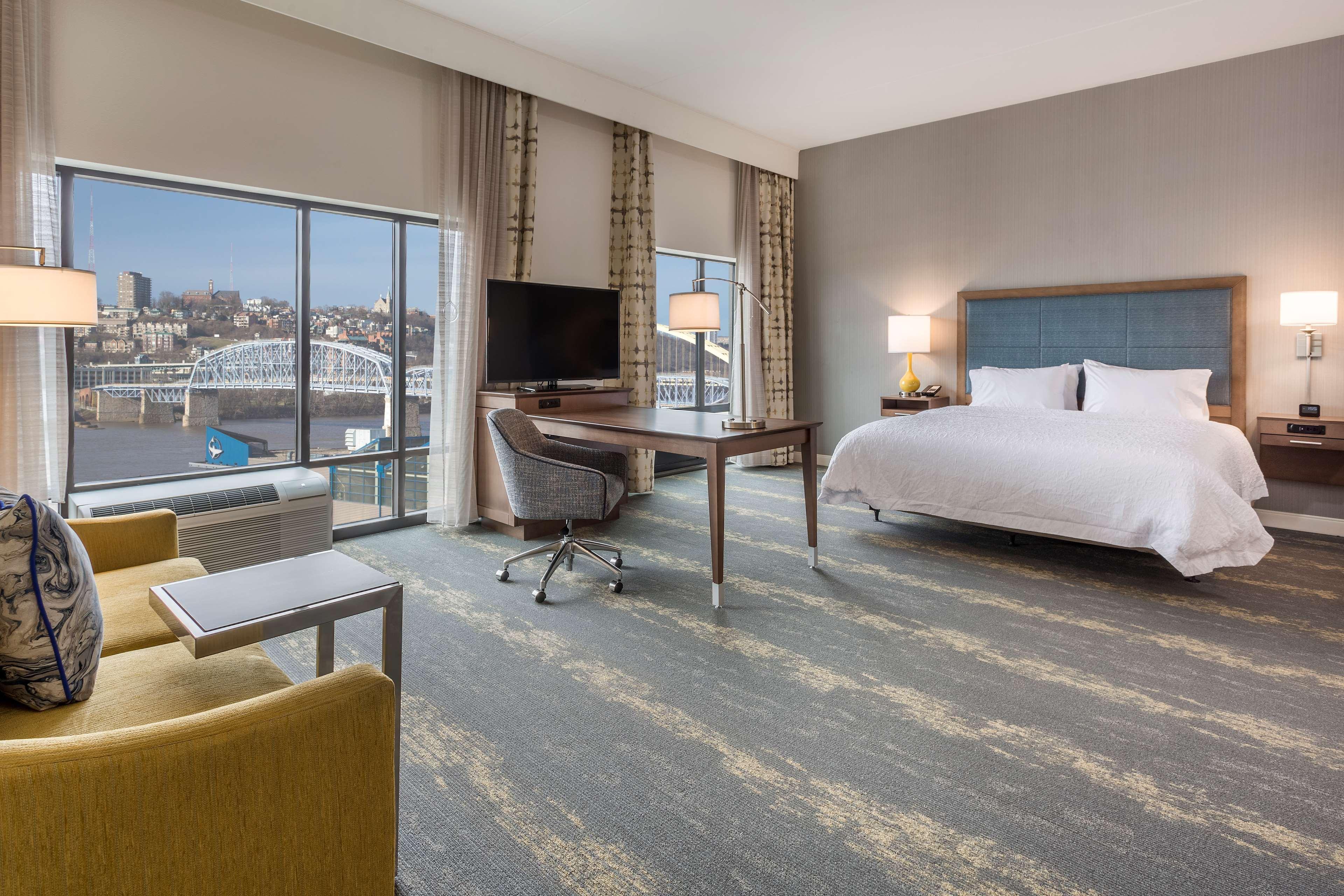 Hampton Inn & Suites Newport/Cincinnati, Ky Ngoại thất bức ảnh