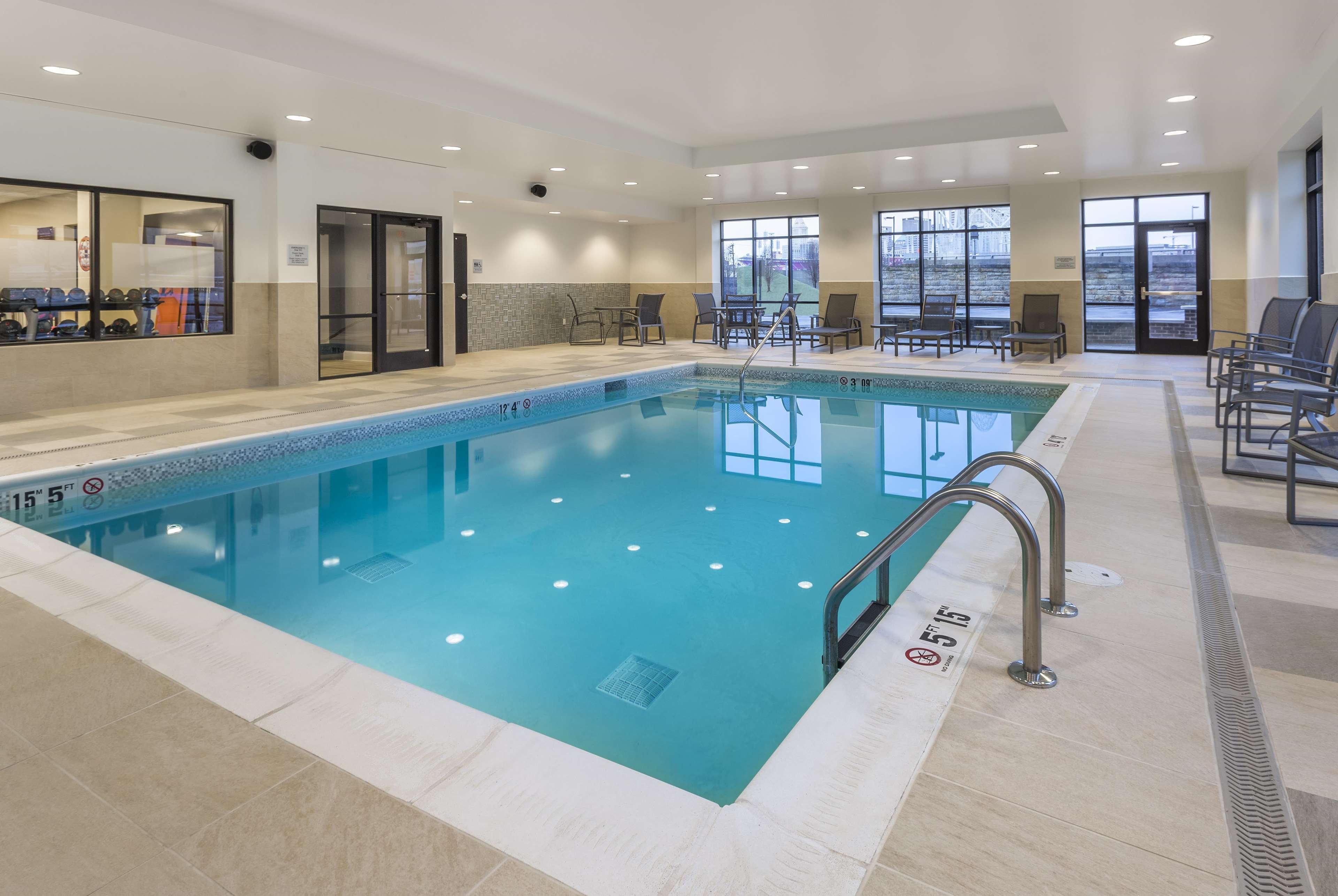 Hampton Inn & Suites Newport/Cincinnati, Ky Ngoại thất bức ảnh