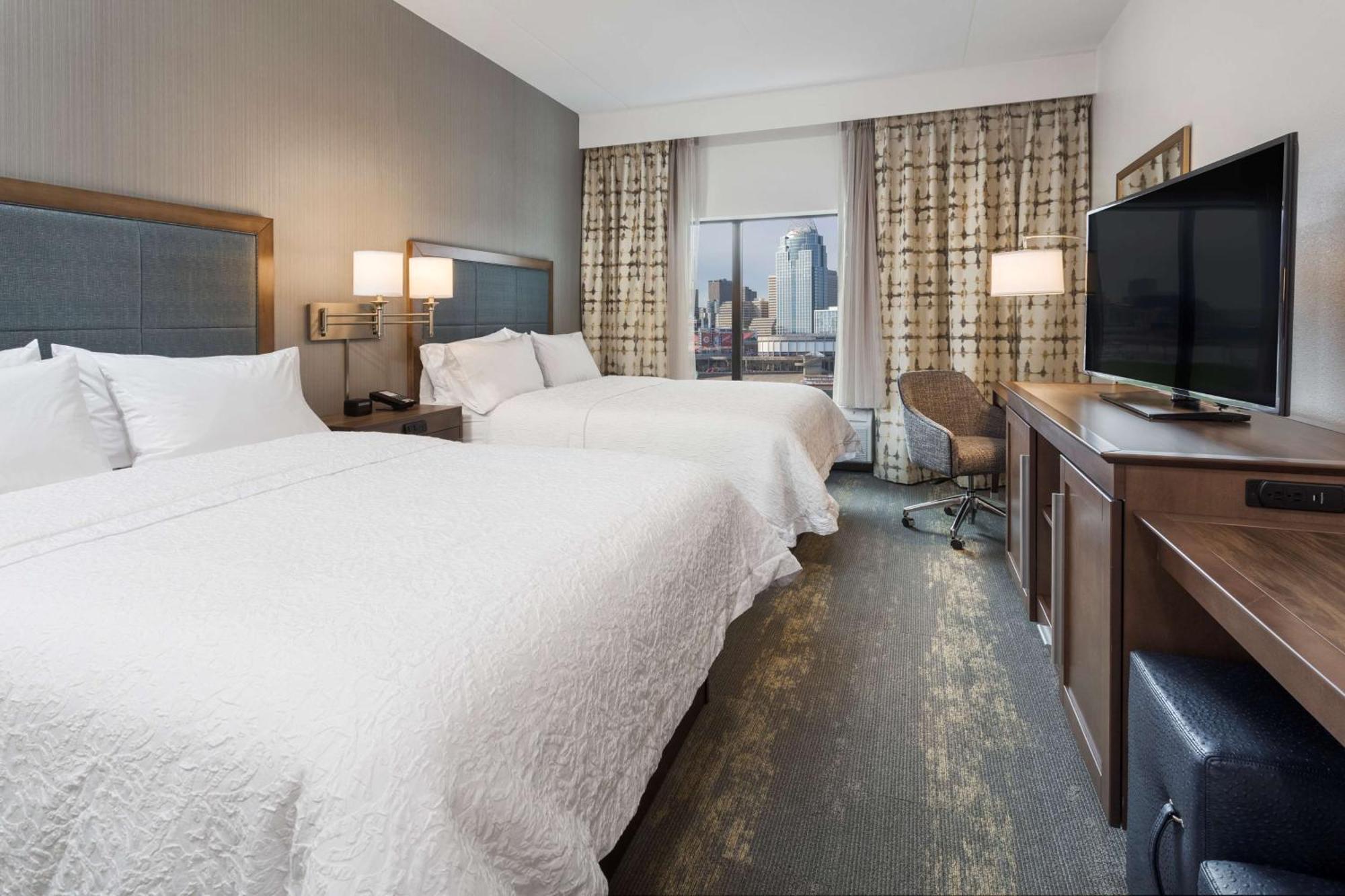 Hampton Inn & Suites Newport/Cincinnati, Ky Ngoại thất bức ảnh