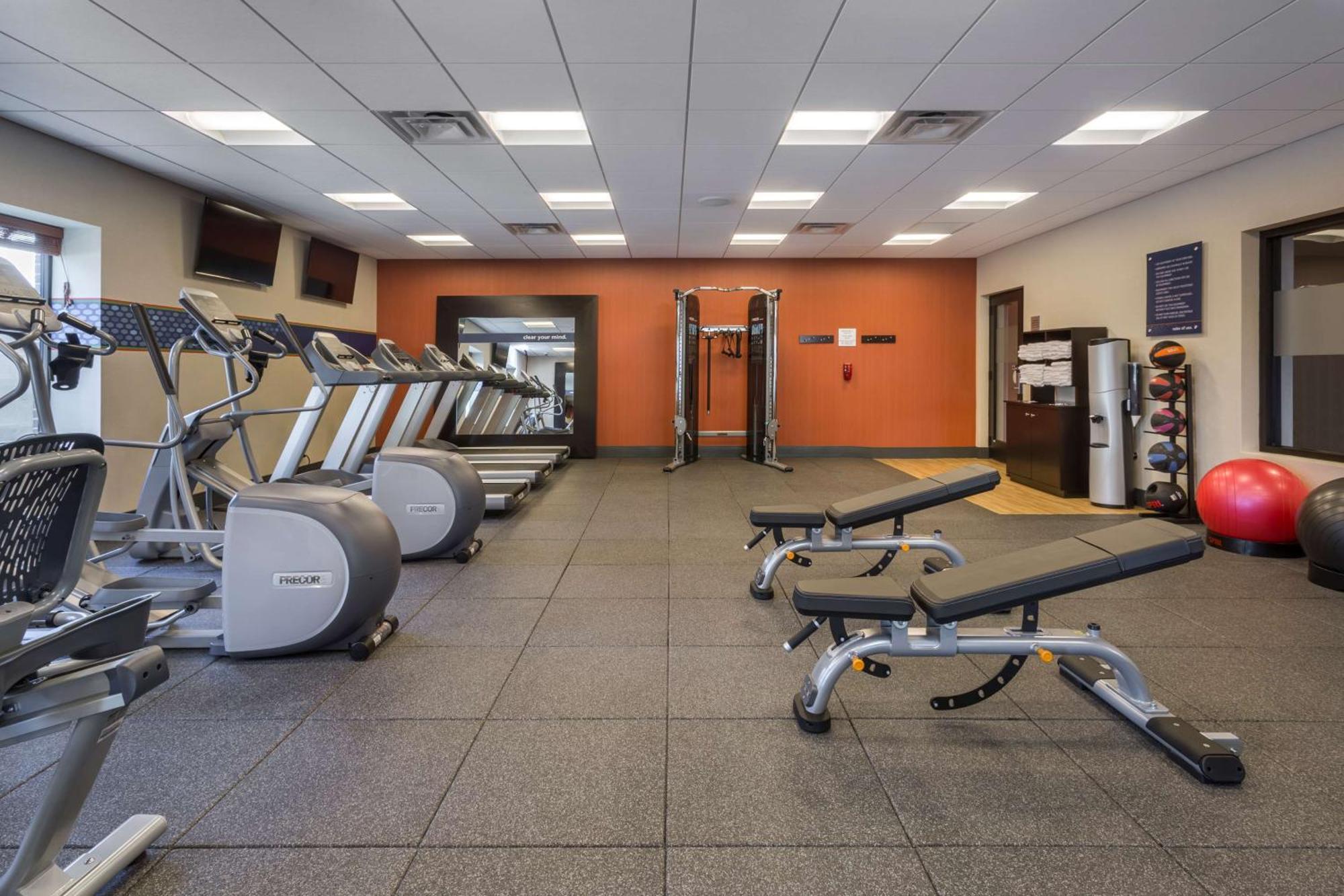 Hampton Inn & Suites Newport/Cincinnati, Ky Ngoại thất bức ảnh