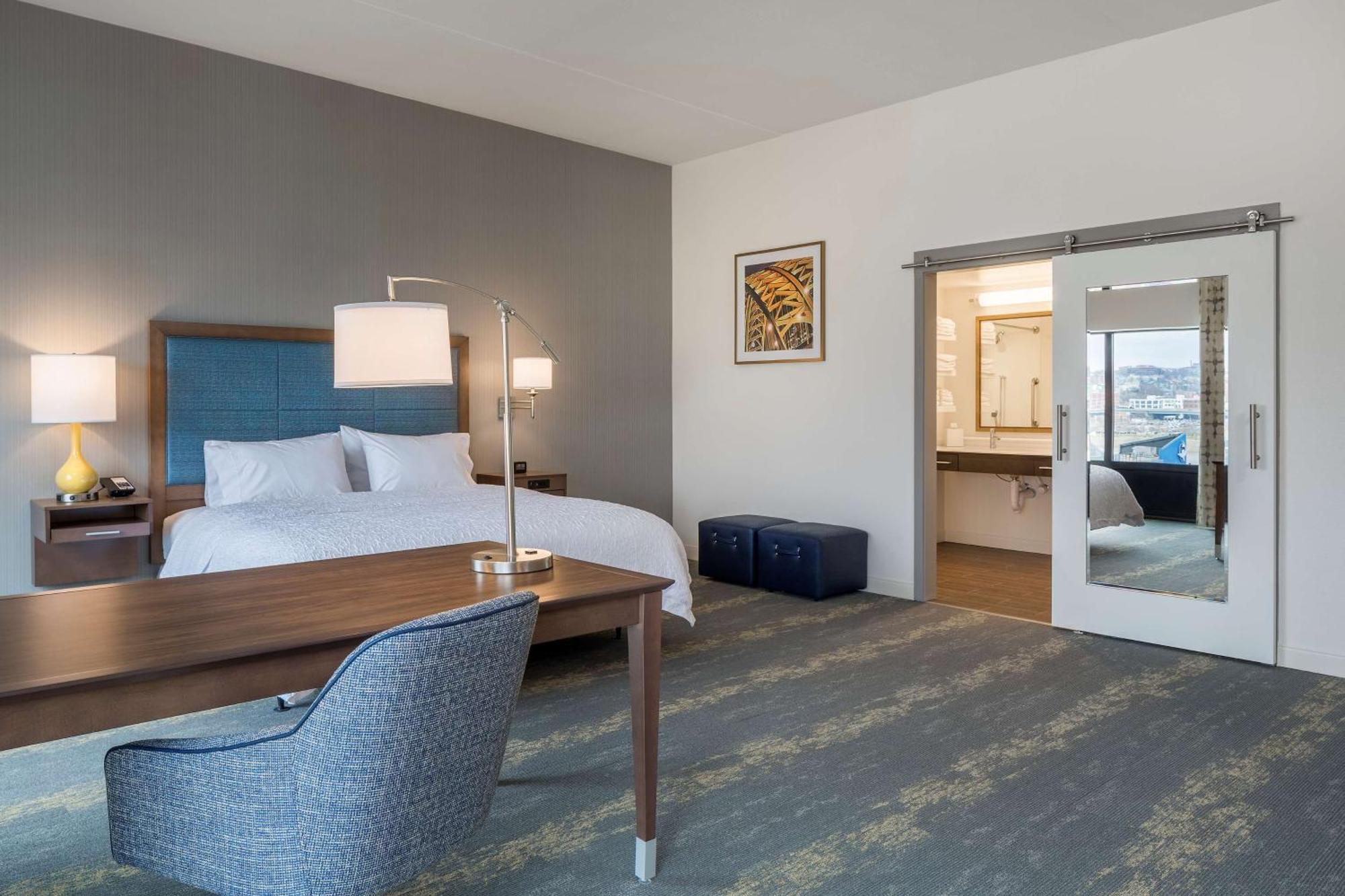 Hampton Inn & Suites Newport/Cincinnati, Ky Ngoại thất bức ảnh